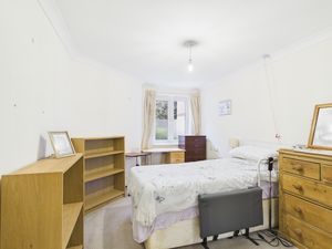 BEDROOM- click for photo gallery